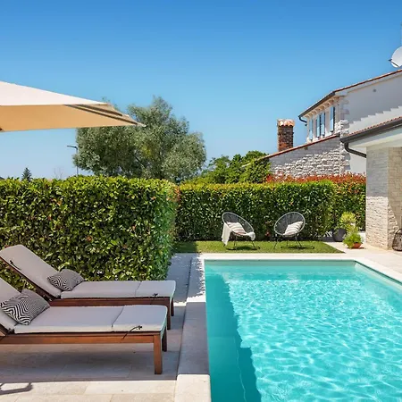 Holiday home Laurentii