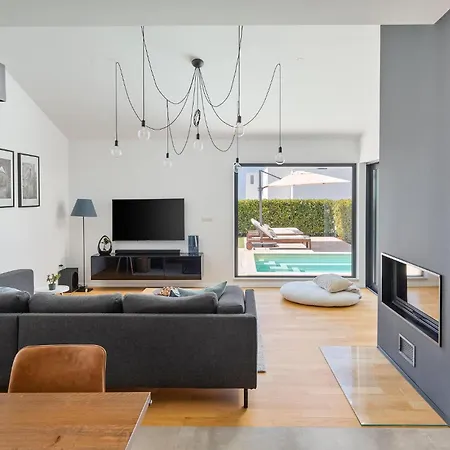 Laurentii Holiday home