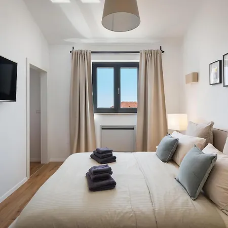 Laurentii Holiday home