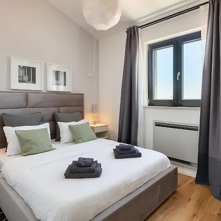 Laurentii Holiday home