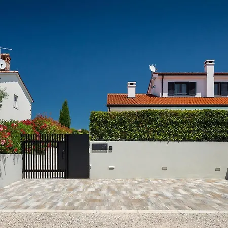 Holiday home Laurentii *